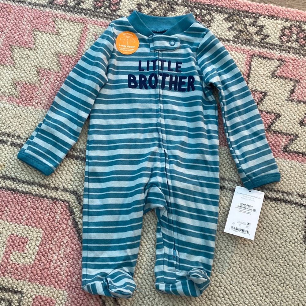 Newborn outfit